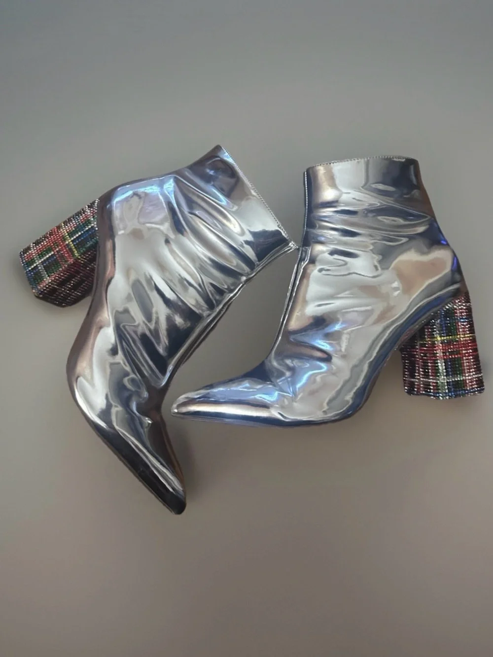 Betsey Johnson Silver Kassie Ankle Boots Stacked Sparkle Heel Zip Up Sz 9 - Picture 1 of 7